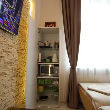 Apartman Rainbow 2 *