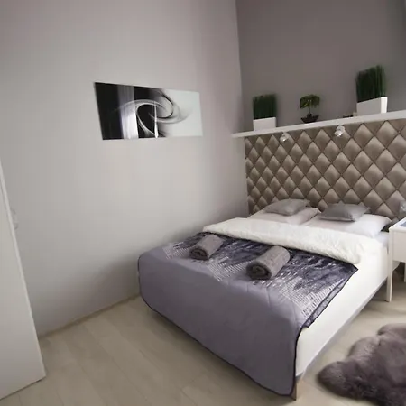 Rainbow 2 Apartman *